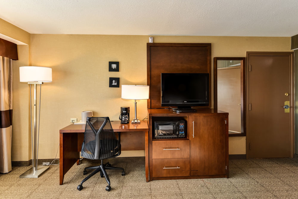 Holiday Inn Express Washington Dc Silver Spring By Ihg Exterior photo